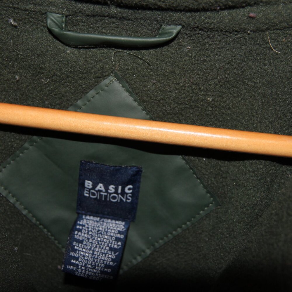 Basic Edition Large Coat - Picture 3 of 7